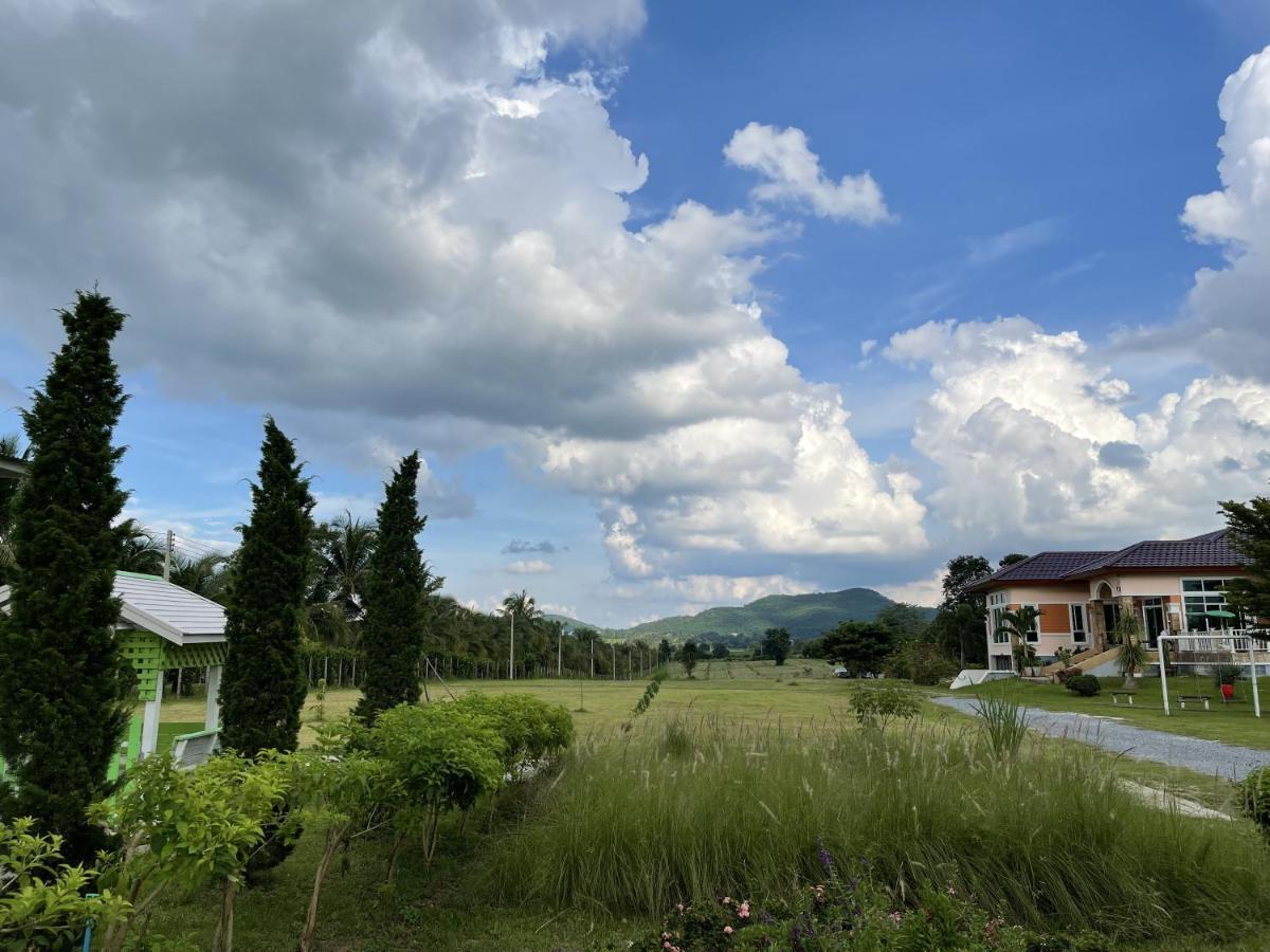 สต็อกโฮม เขาใหญ่ Hotel Pakchong Luaran gambar